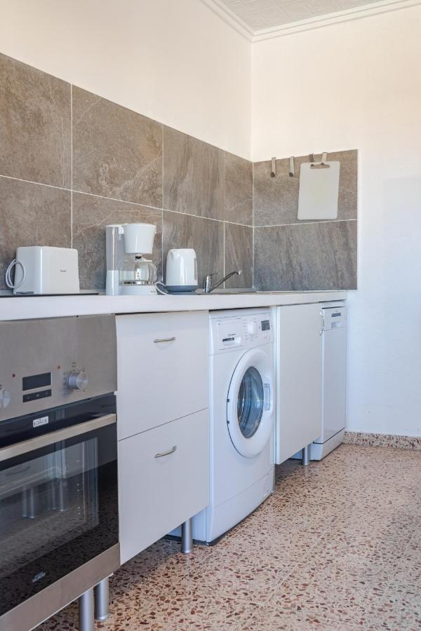 Town Center Apartment El Perelló Esterno foto